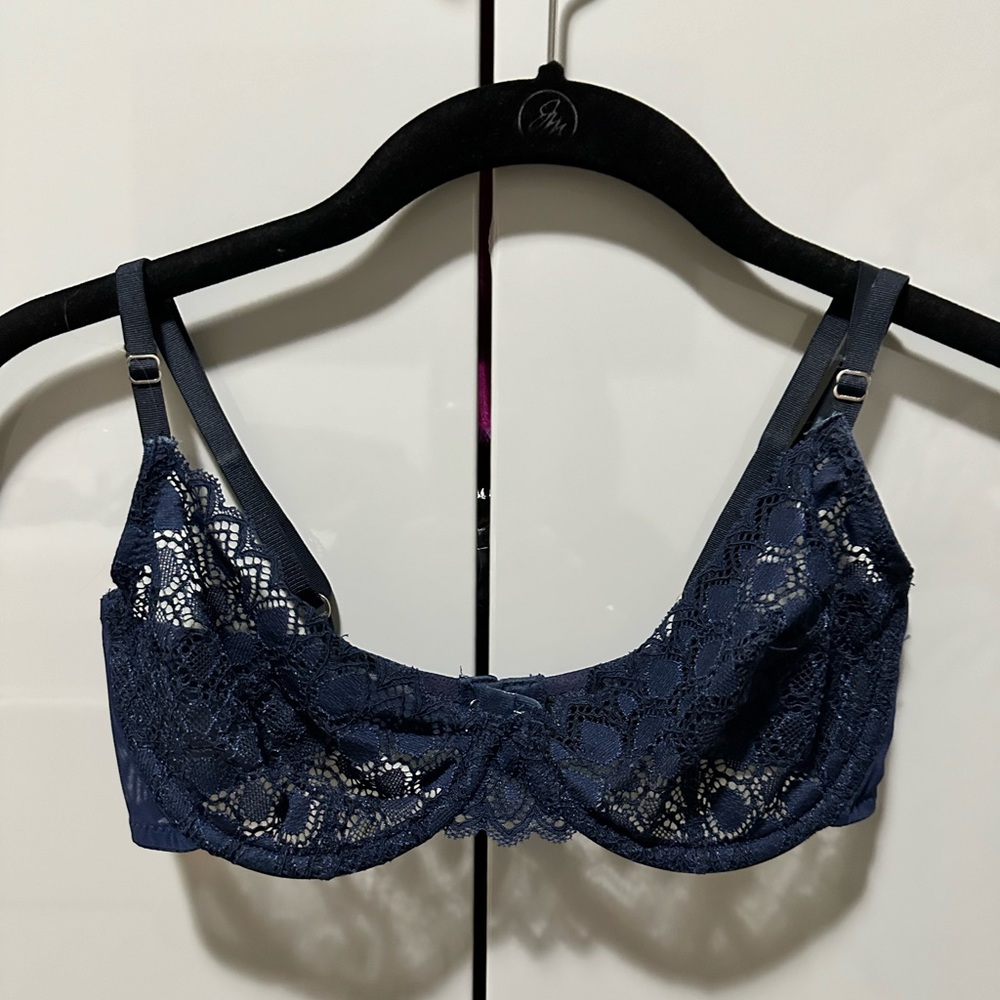 Kiki De Montparnasse lace bra-32D. Lace in perfect condition